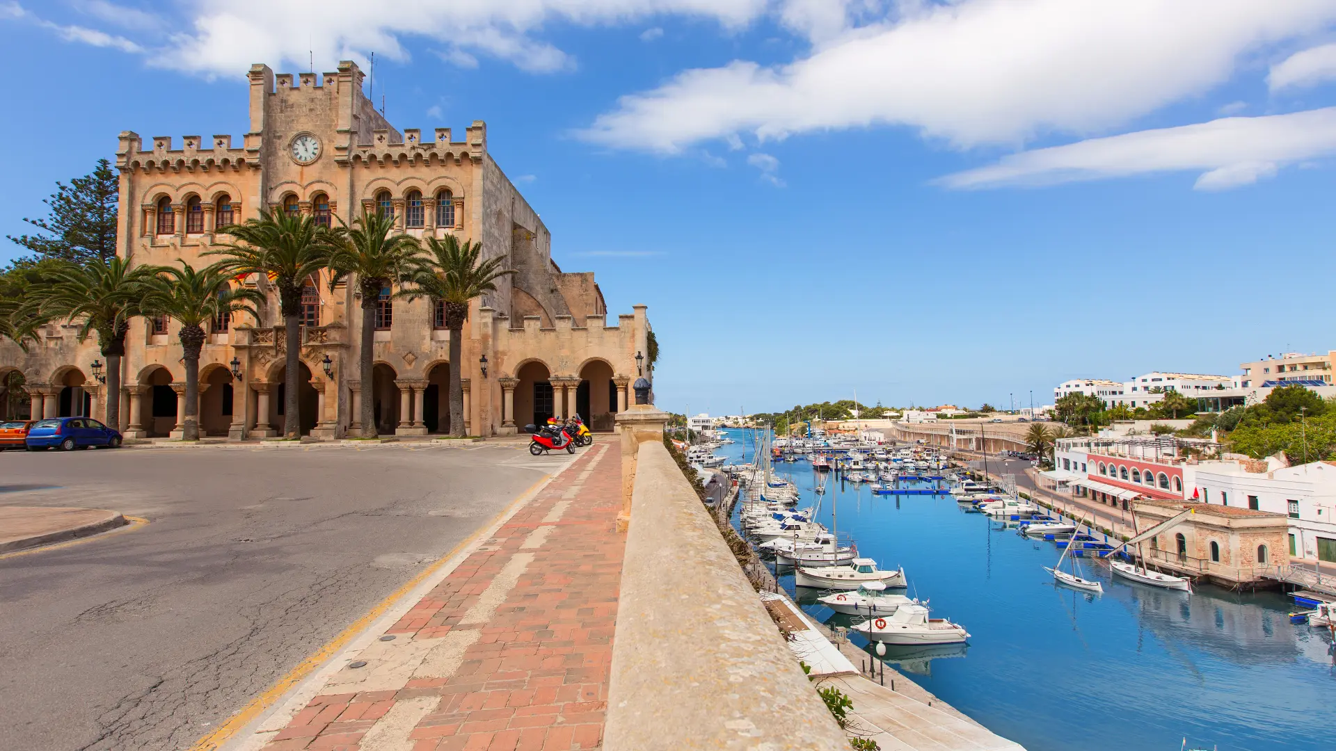 Vuelta Isla Menorca + Ruta guiada con traslado